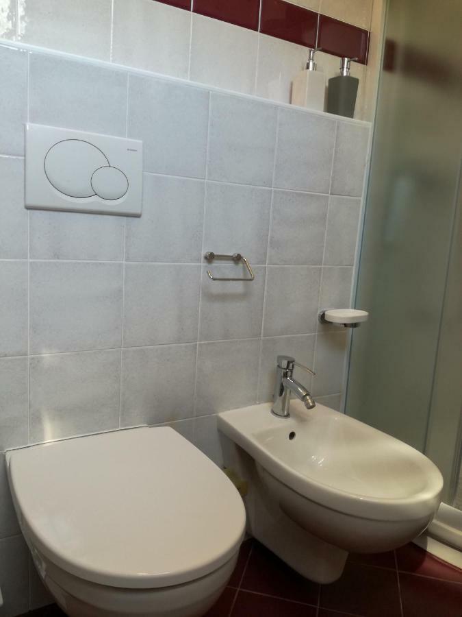 Costa Lunga Apartment โคเปร์ ภายนอก รูปภาพ